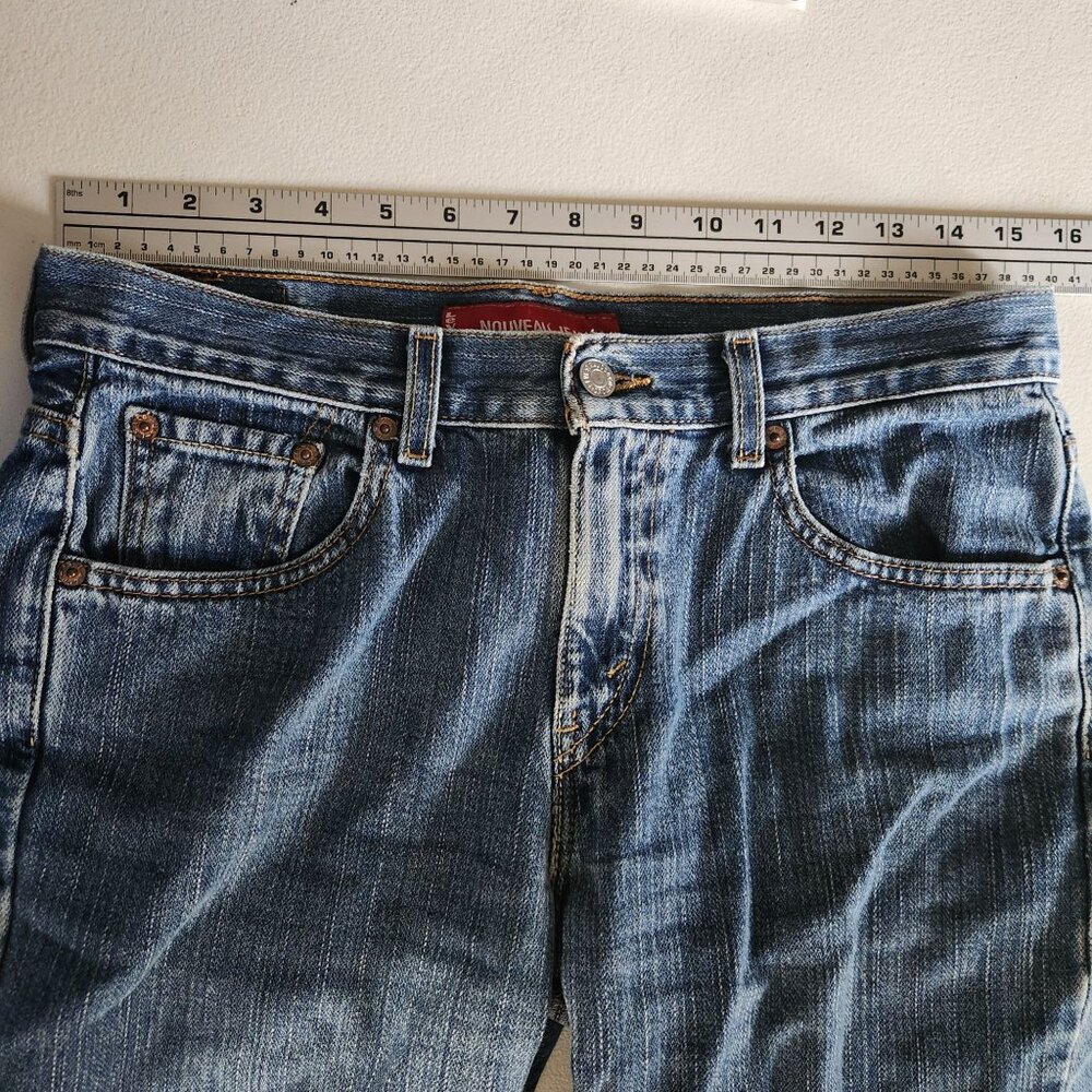 Levis Nouveau Jeans Womens Size 8 Miss Mid Rise Cropped Denim Pants - Picture 8 of 14